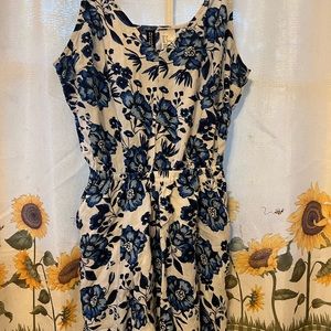 Floral romper - Size XS.